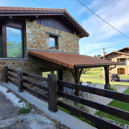 Launtzin Landetxea *